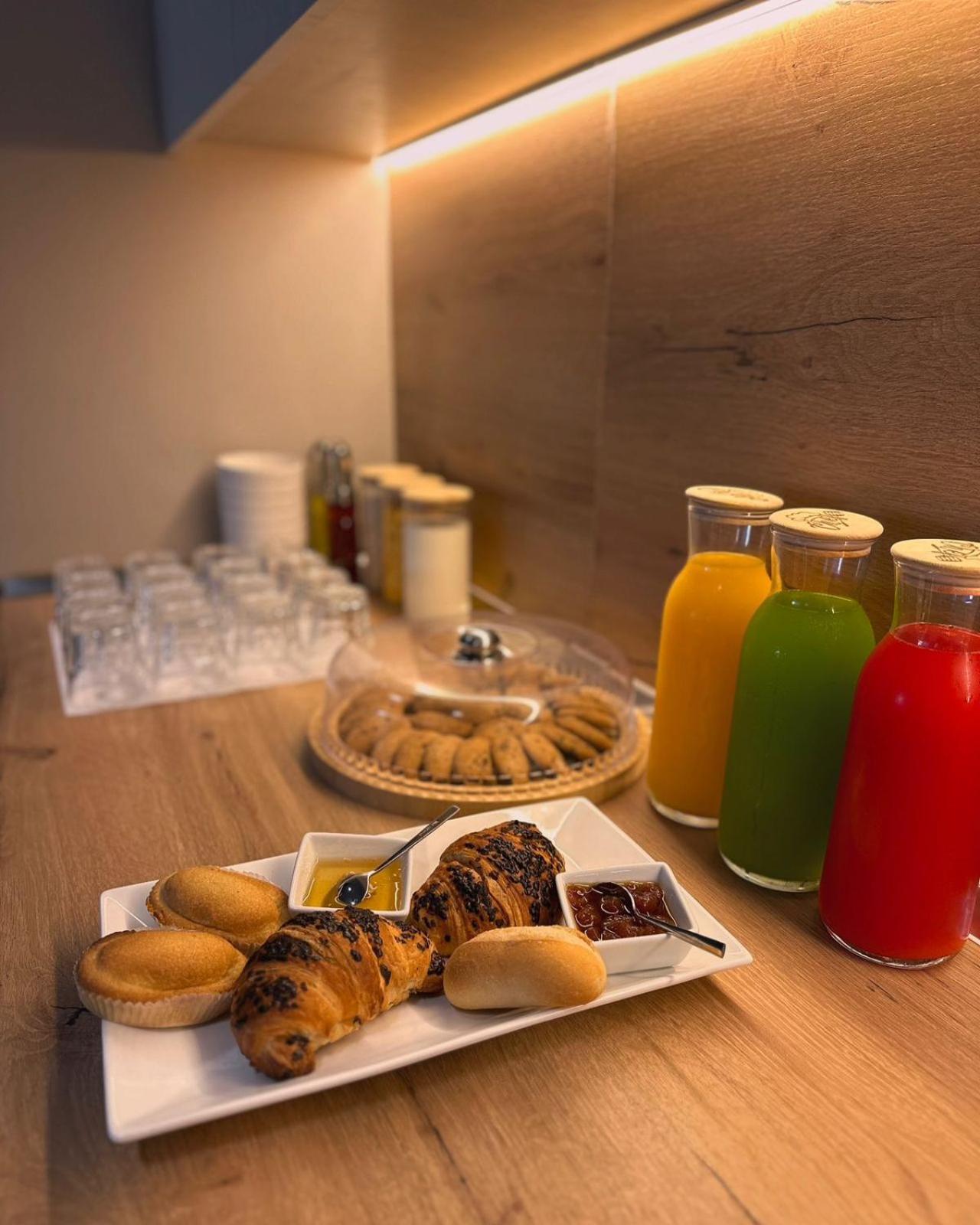 The Roots Boutique Hotel Shkodër Dış mekan fotoğraf